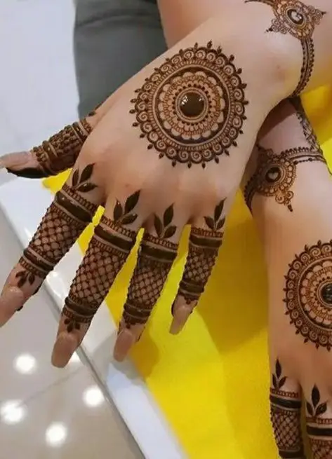 dubai style back hand mehndi design