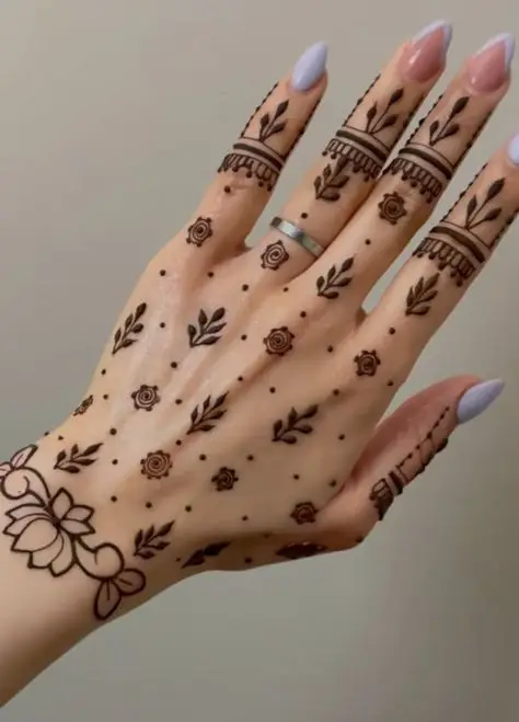 modern back hand mehndi design