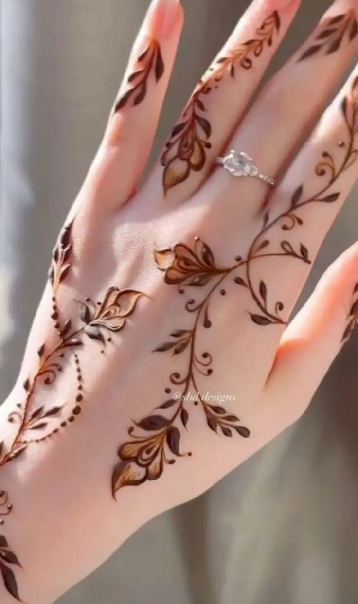 new stylish back hand mehndi design simple