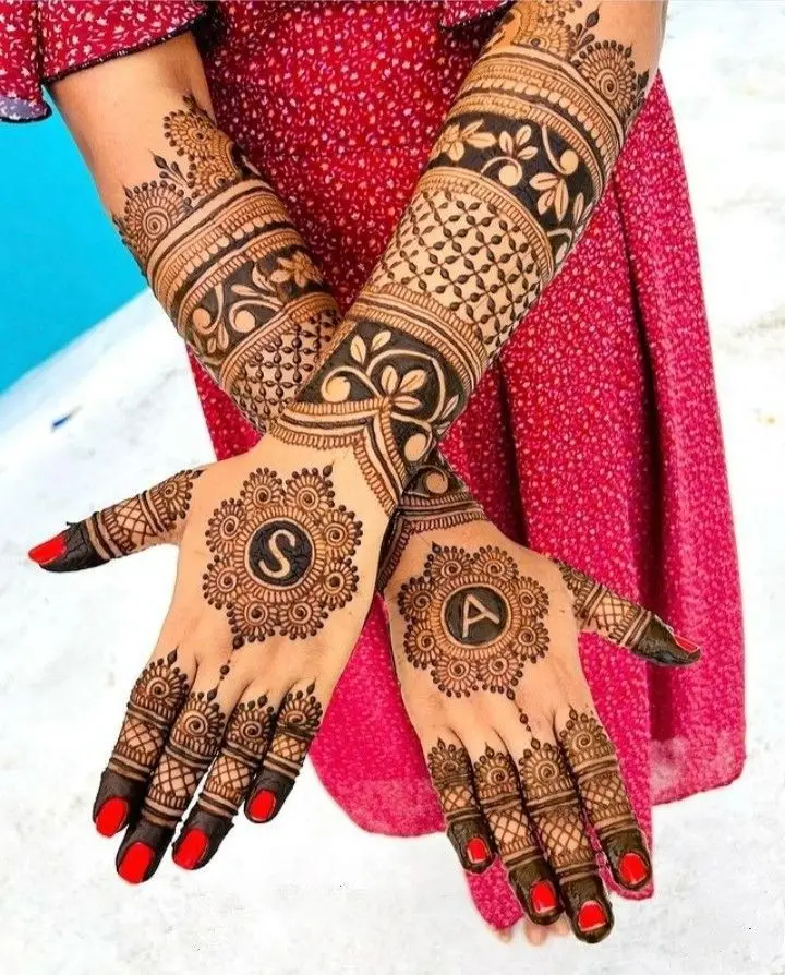 stylish back hand mehndi designs