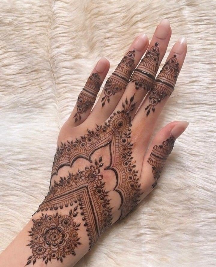 back side full hand simple mehndi design easy and beautiful