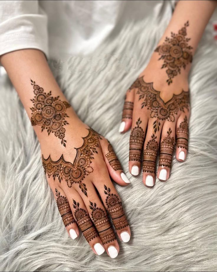 back side full hand simple mehndi design easy and beautiful