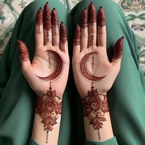 bail royal front hand mehndi design