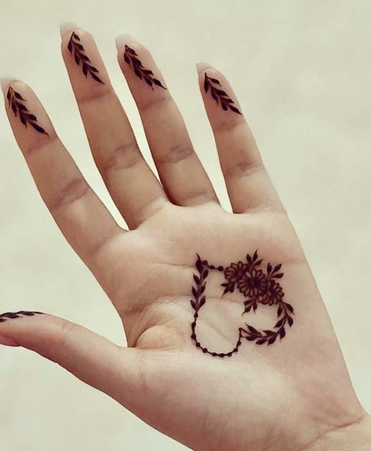 beautiful easy front hand simple mehndi design