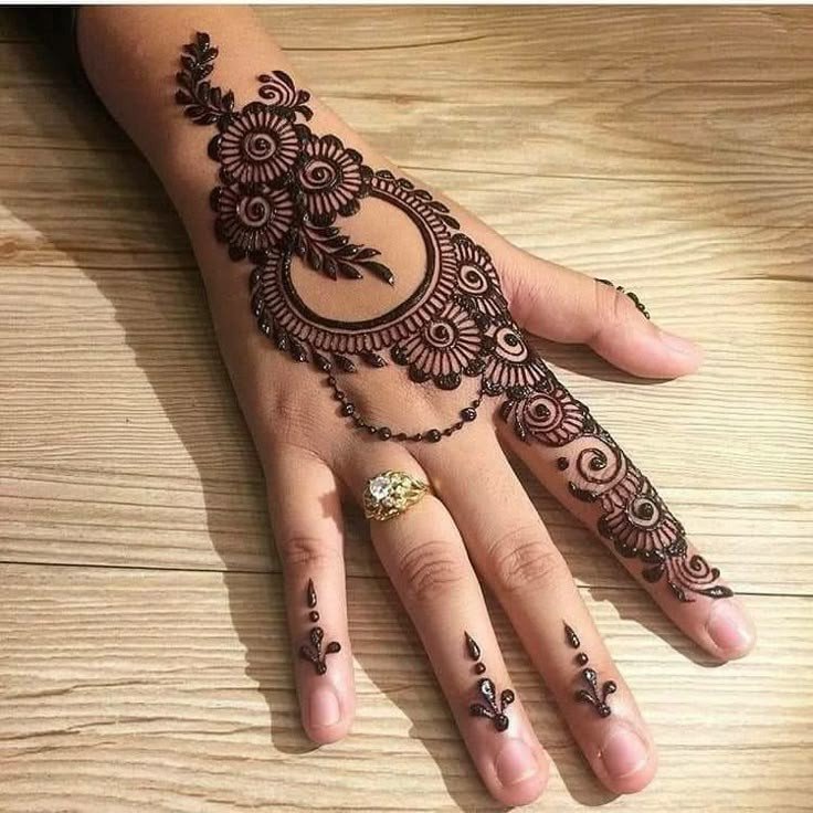 bridal mehndi artist instagram stylish royal front hand mehndi design