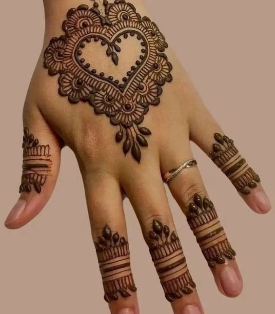 cute mehndi designs for kids front hand