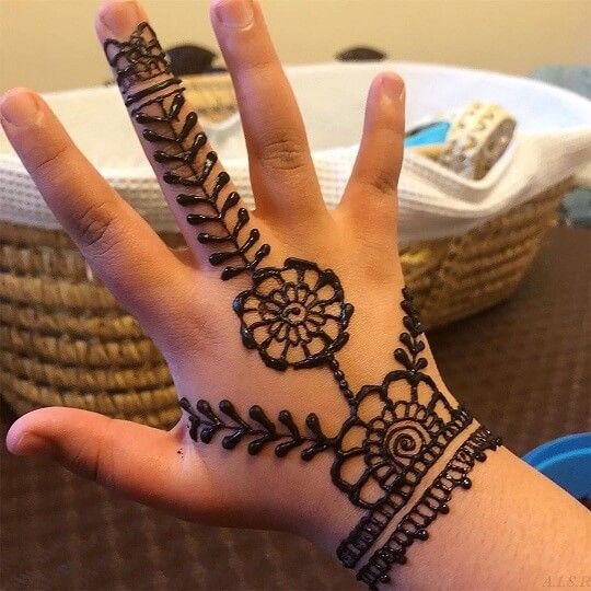 cute mehndi designs for kids simple and beautiful