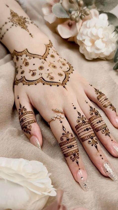 easy and beautiful back hand front hand foot simple mehndi design