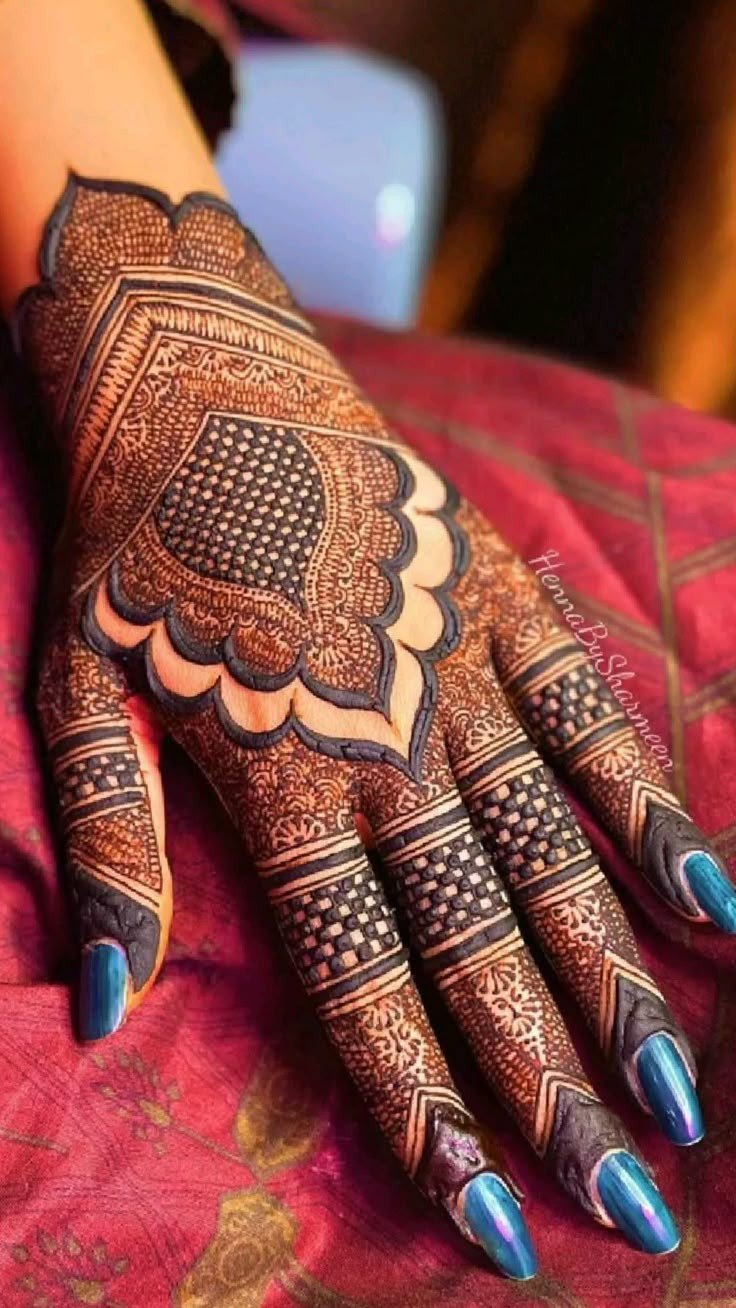 easy and beautiful front hand simple mehndi design arabic