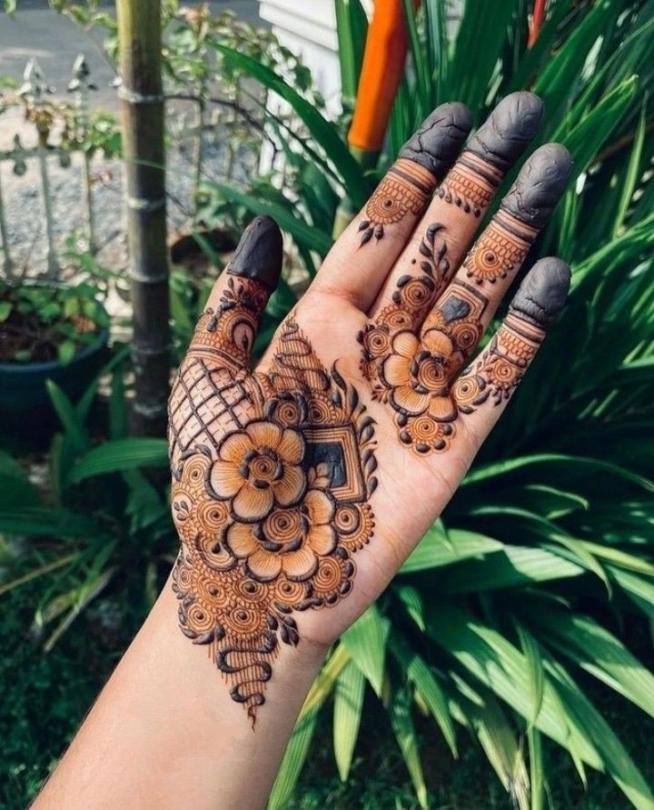 easy front hand simple mehndi design arabic
