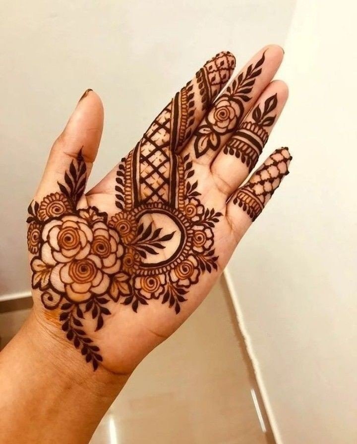 easy front hand simple mehndi design for girl