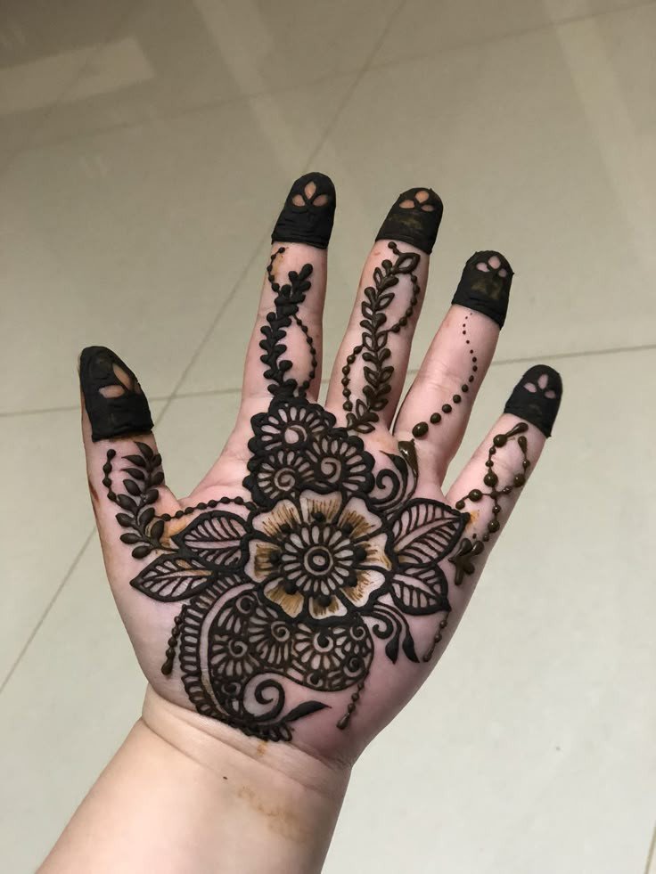 easy simple mehndi designs for kids front hand