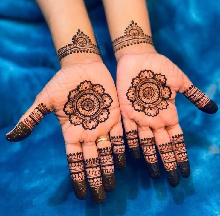 front hand simple mehndi design bell