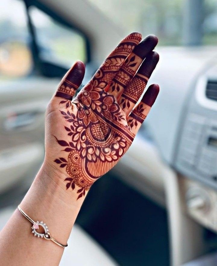 front hand simple mehndi design circle full hand