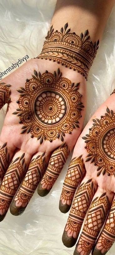 indo arabic front hand mehndi design