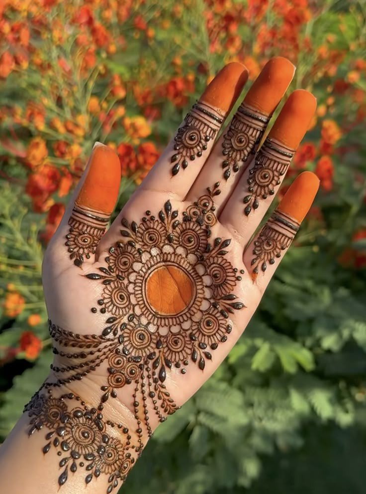 karwa chauth mehndi design simple front hand
