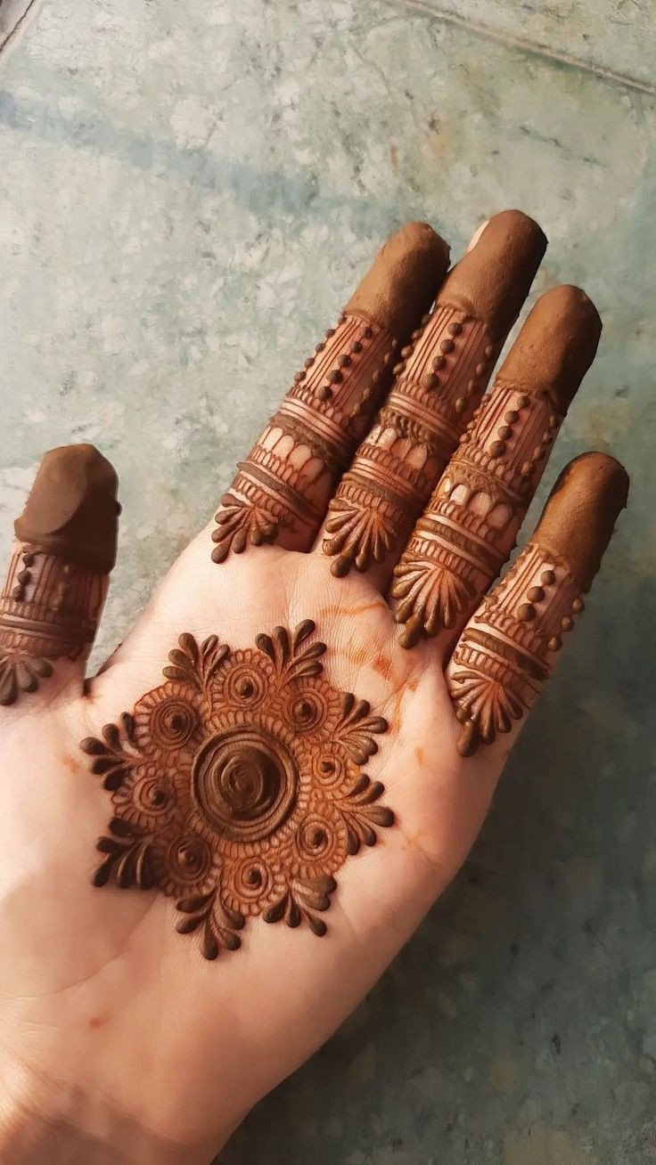 left front hand simple mehndi design