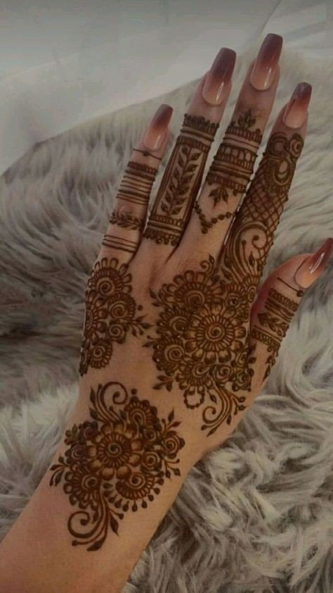 mehndi design arabic simple and beautiful stylish front hand