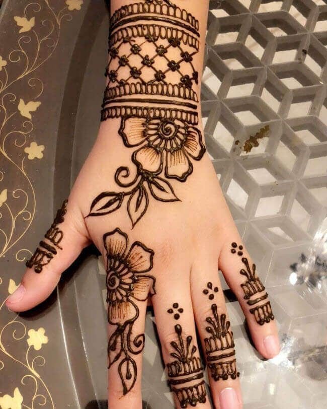 mehndi designs for toddlers