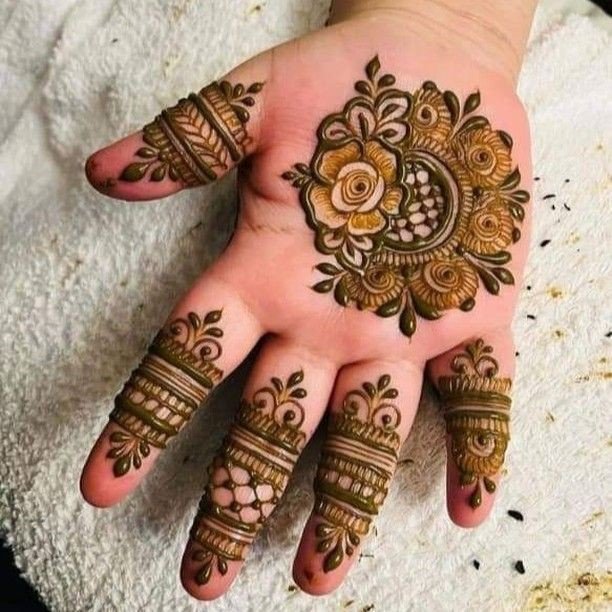 mehndi designs for toddlers