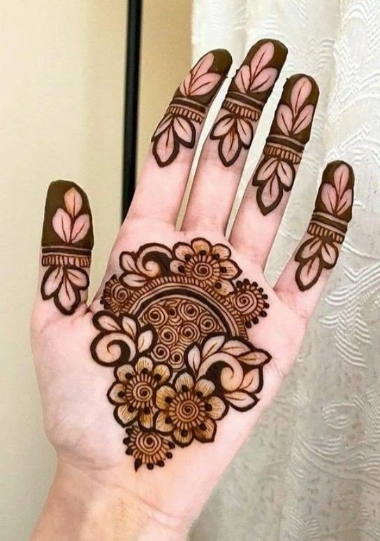 simple dot mehndi design front hand