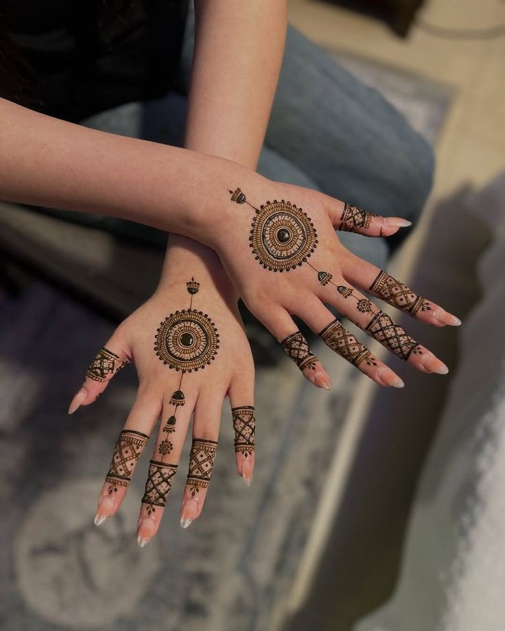 simple mehndi design dulhan