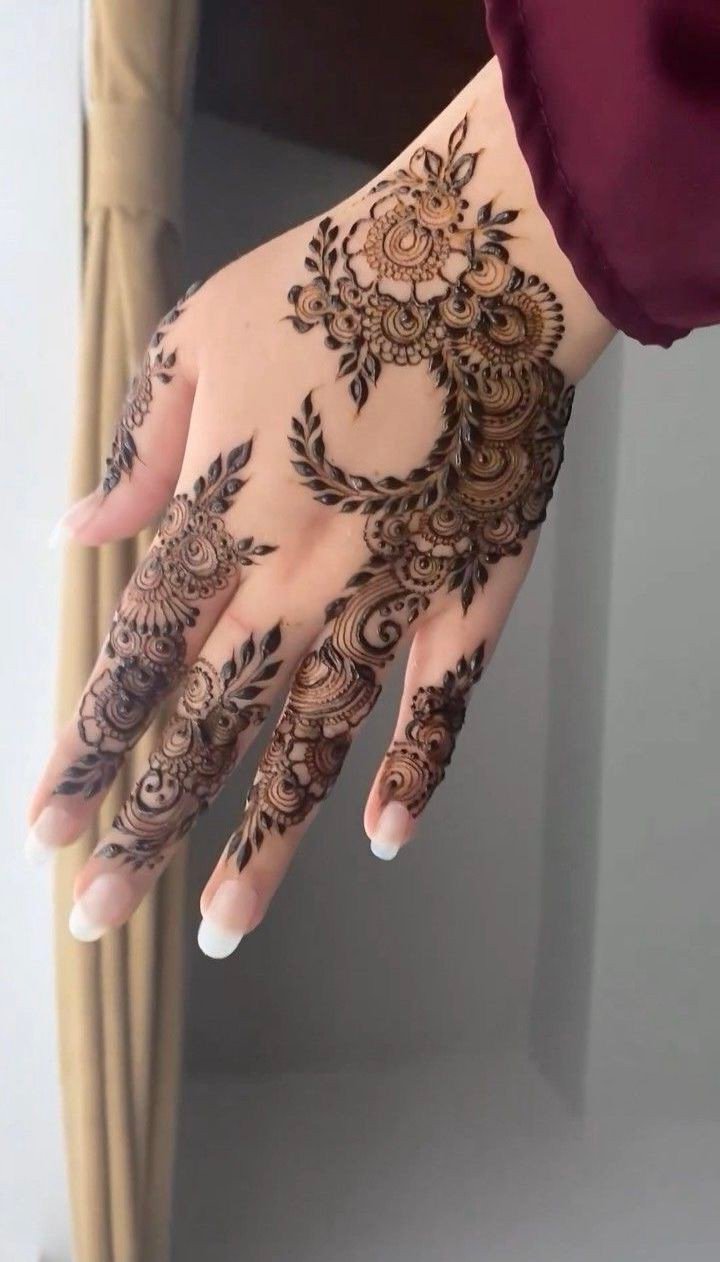 simple mehndi design dulhe ki