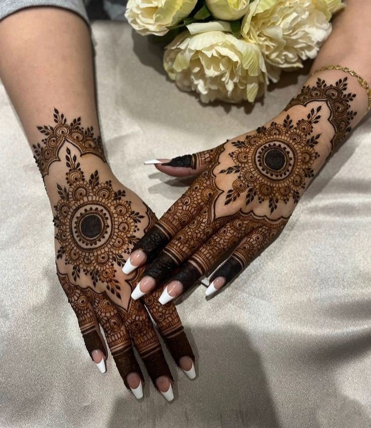 simple mehndi design front hand easy and beautiful arabic