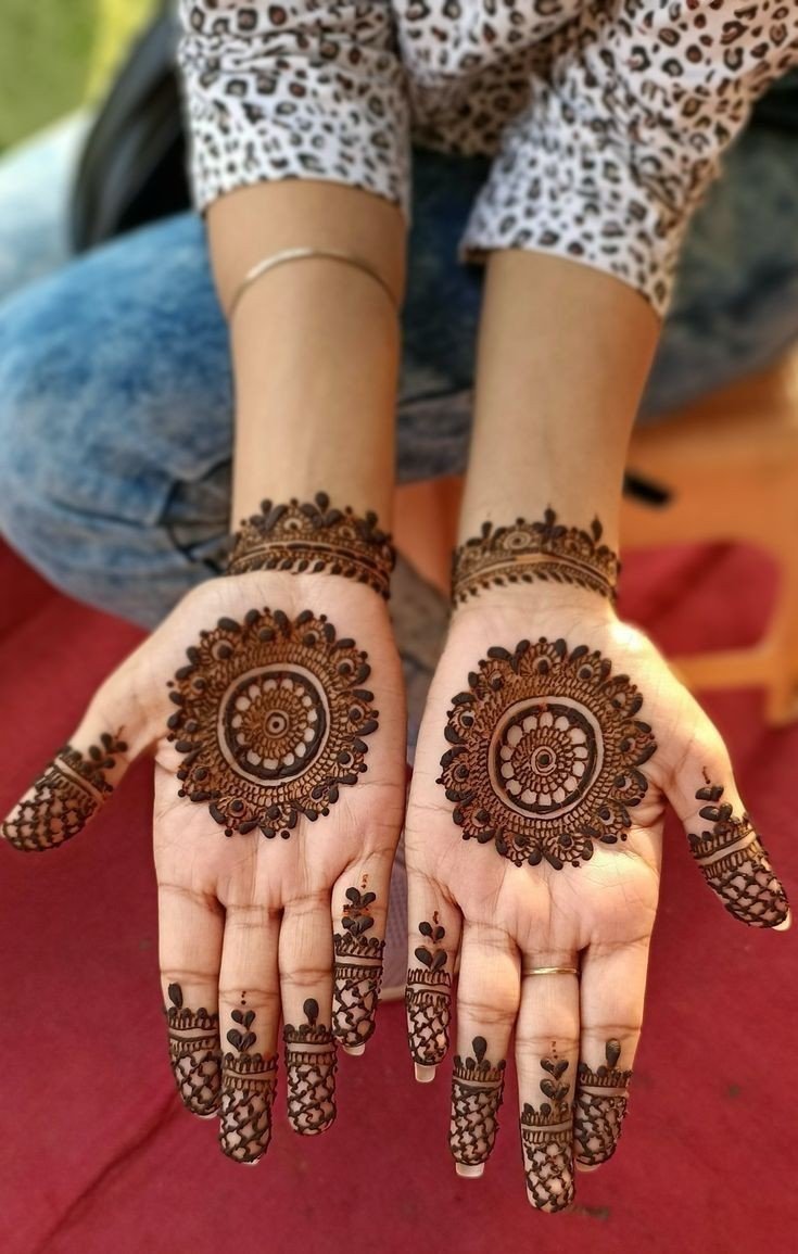 simple mehndi design gorgeous