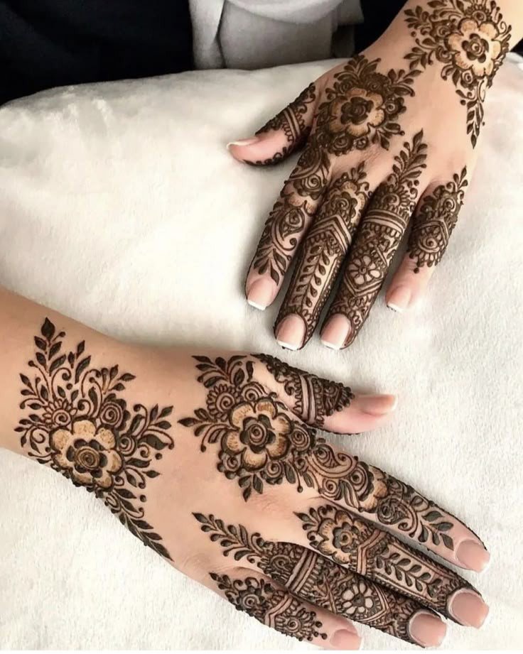 simple mehndi design photo arabic full hand