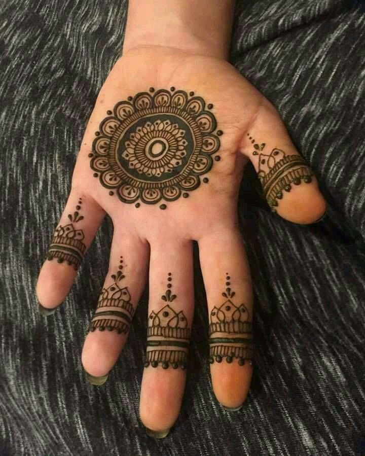 simple mehndi designs for kids circle