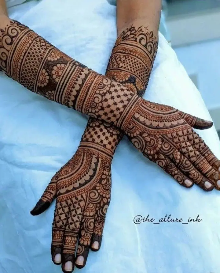stylish back hand mehndi designs and beautiful